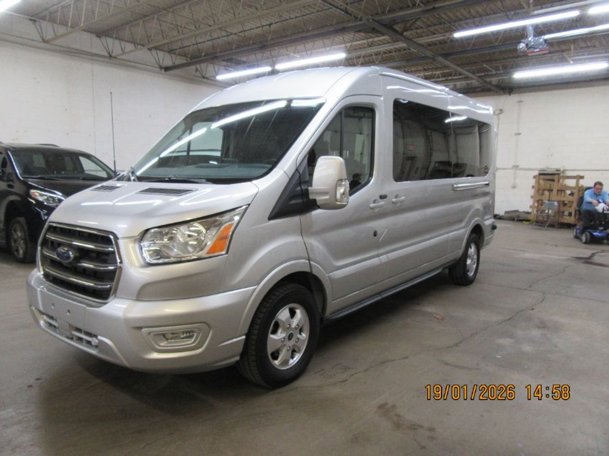 Silver Ford T250 image number 2