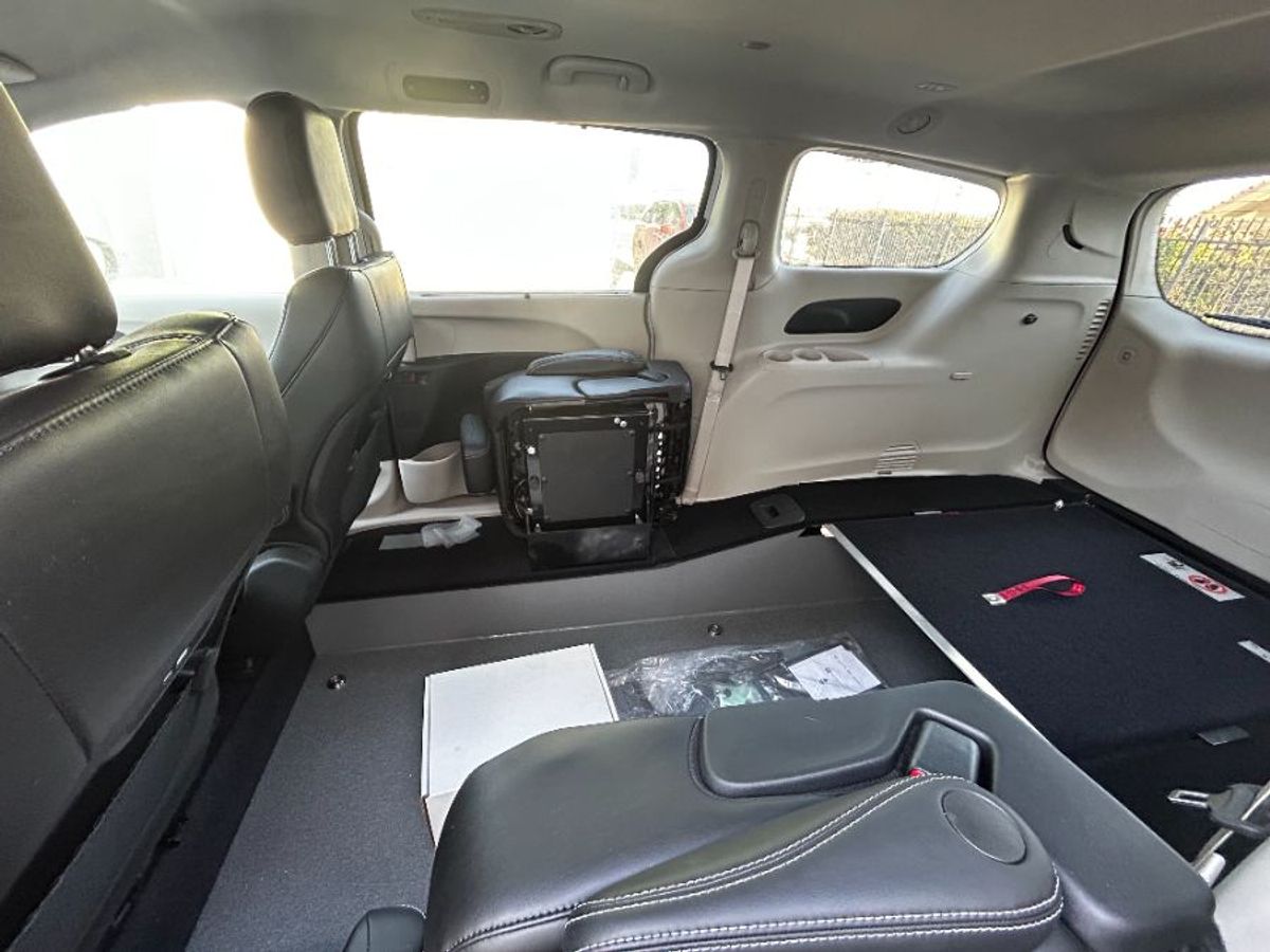 2024 CHRYSLER PACIFICA - Image 18