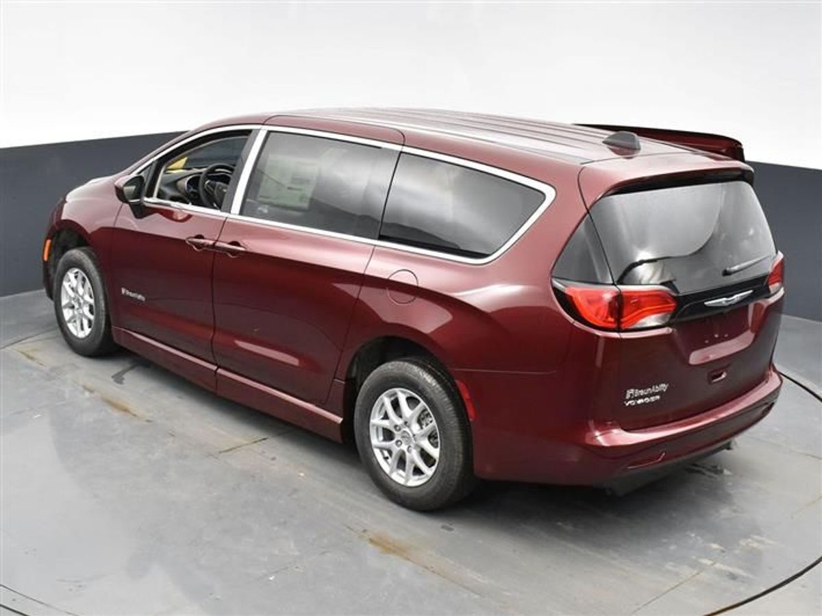 2023 CHRYSLER VOYAGER - Image 6