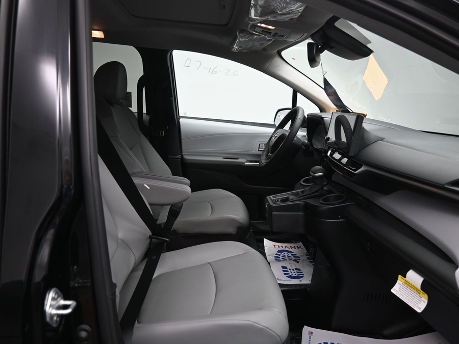 New 2026 Toyota Sienna Hybrid XLE Add - BraunAbility Side Entry In Floor Automatic Ramp
