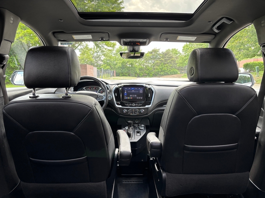 Used 2022 Chevrolet Traverse 3LT - BraunAbility Side Entry Entry In Floor Automatic Ramp