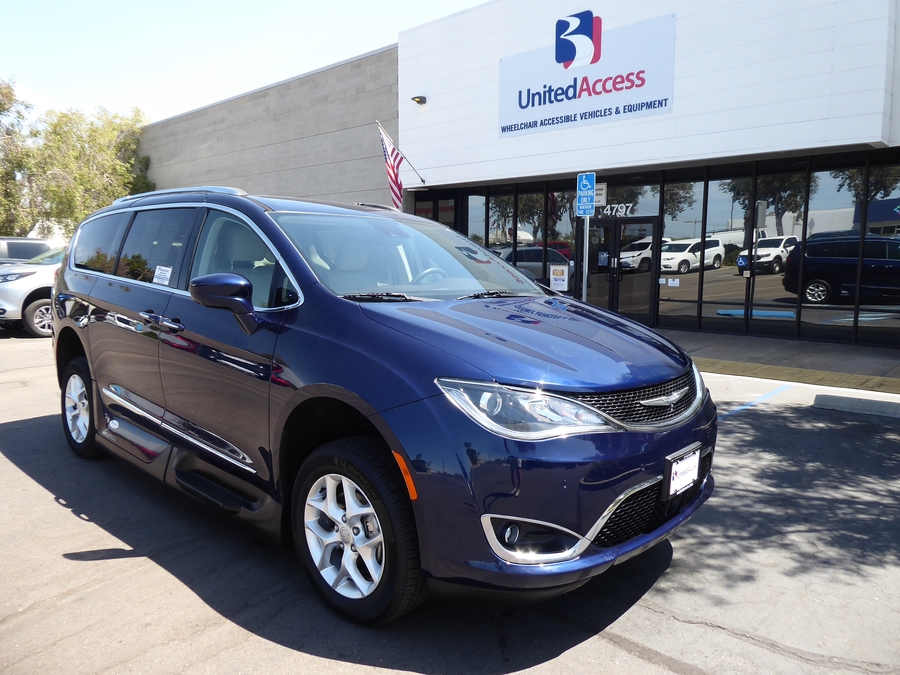 Used 2017 Chrysler Pacifica Touring L Plus - VMI Side Entry In Floor Automatic Ramp