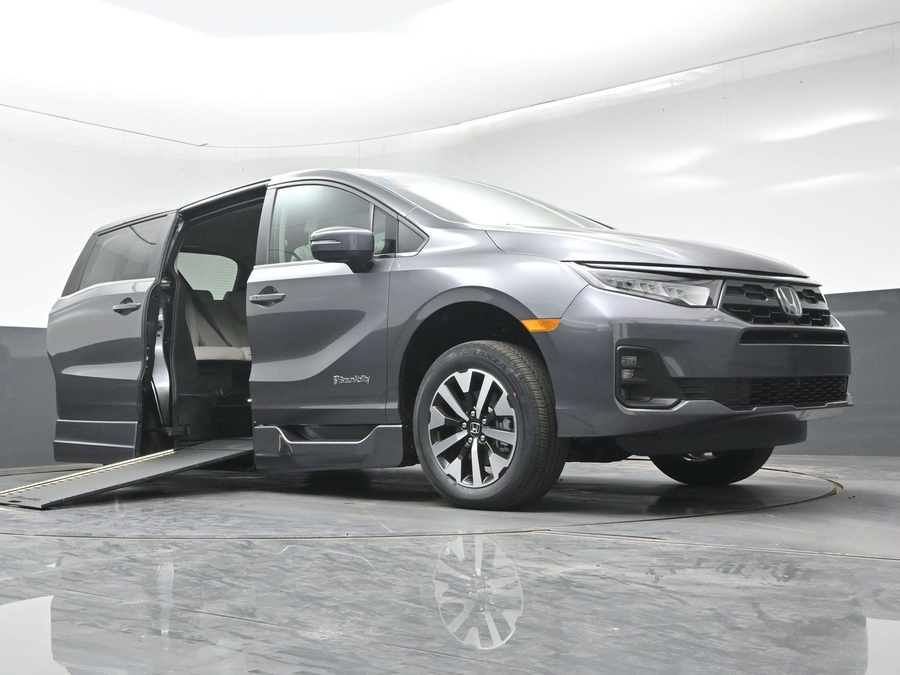 New 2026 Honda Odyssey EX-L - BraunAbility Side Entry In Floor Automatic Ramp