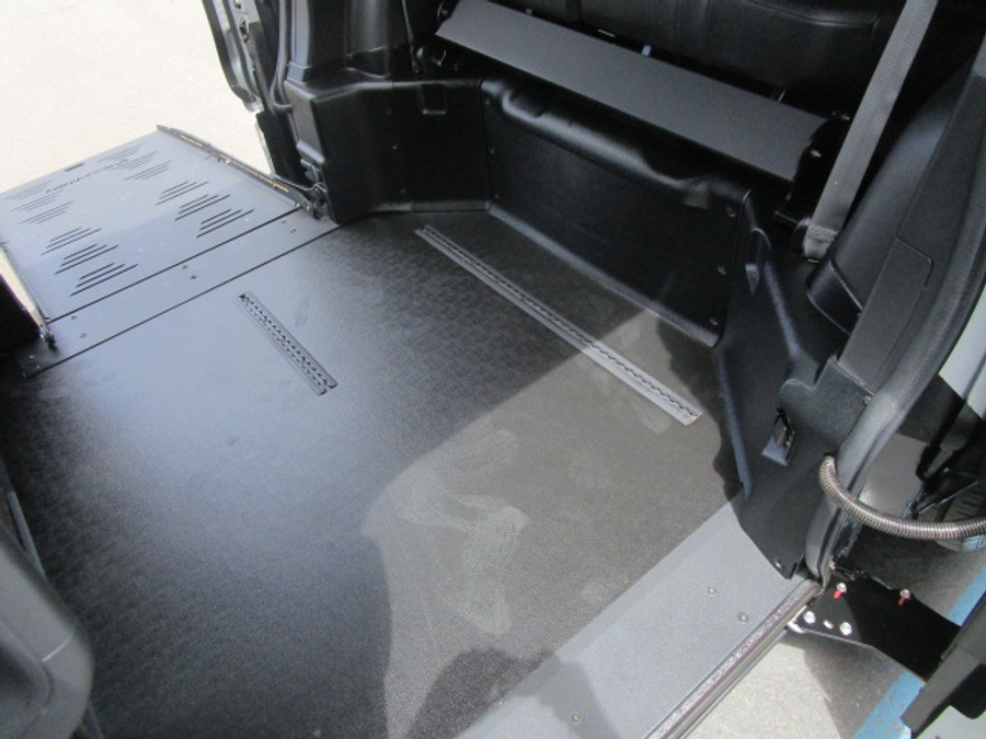 Used 2023 Toyota Sienna Hybrid XSE Sport - BraunAbility Side Entry Entry Fold Out Automatic Ramp