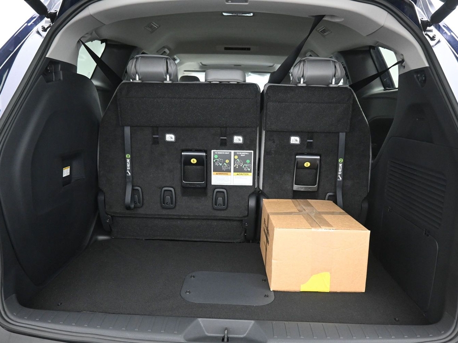 New 2026 Toyota Sienna Hybrid XLE Base - BraunAbility Side Entry Entry Fold Out Automatic Ramp