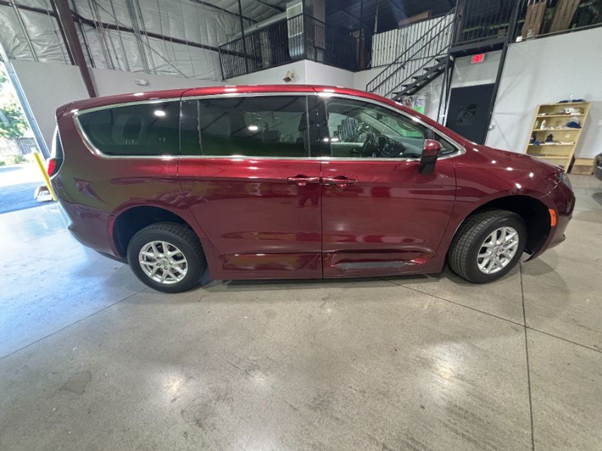 2022 CHRYSLER VOYAGER - Image 3