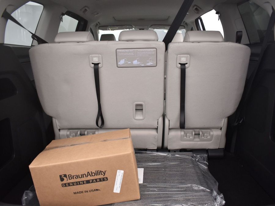 New 2025 Honda Odyssey EX-L - BraunAbility Side Entry Entry In Floor Automatic Ramp