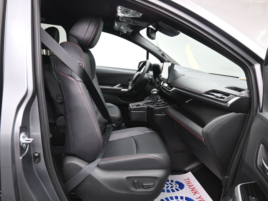 New 2026 Toyota Sienna Hybrid XSE Sport - BraunAbility Side Entry Entry Fold Out Automatic Ramp