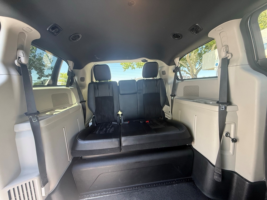 Used 2017 Dodge Grand Caravan SXT - VMI Side Entry Entry In Floor Manual Ramp