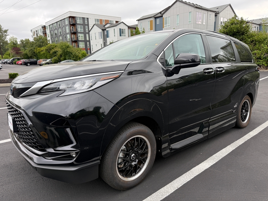 Used 2023 Toyota Sienna Hybrid XSE Sport - VMI Side Entry In Floor Automatic Ramp