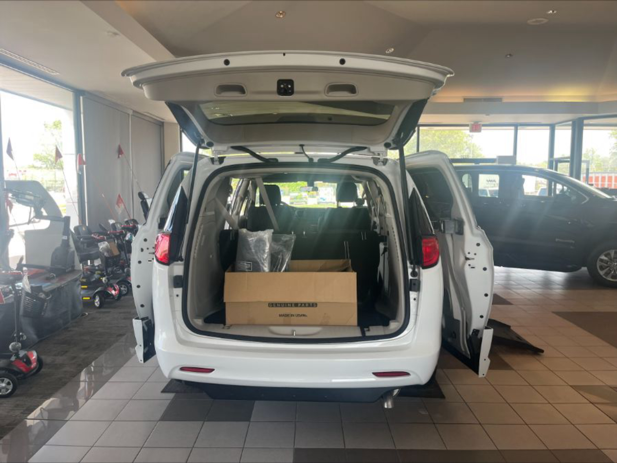 2022 CHRYSLER VOYAGER - Image 5