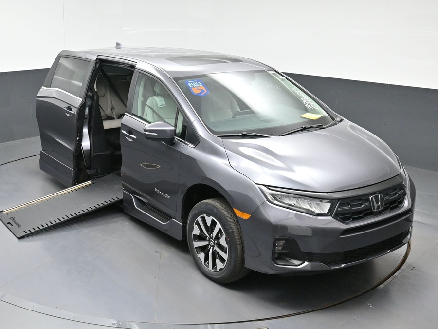 New 2026 Honda Odyssey EX-L - BraunAbility Side Entry In Floor Automatic Ramp