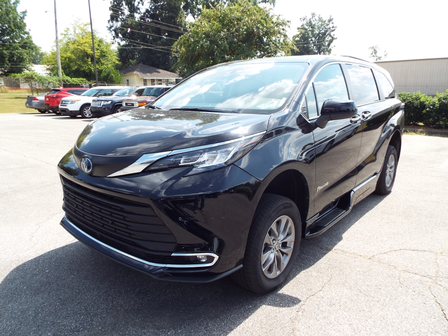 Black Toyota Sienna with Side Entry Automatic In Floor ramp