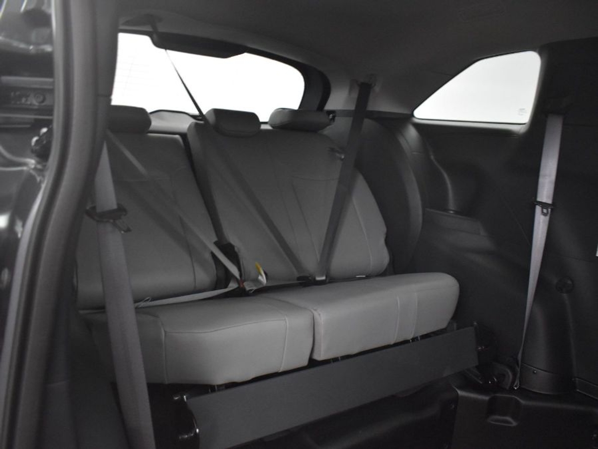 2025 TOYOTA SIENNA - Image 10