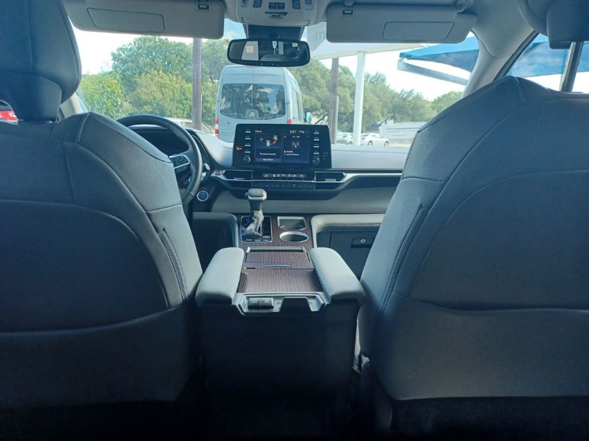 2024 TOYOTA SIENNA - Image 20