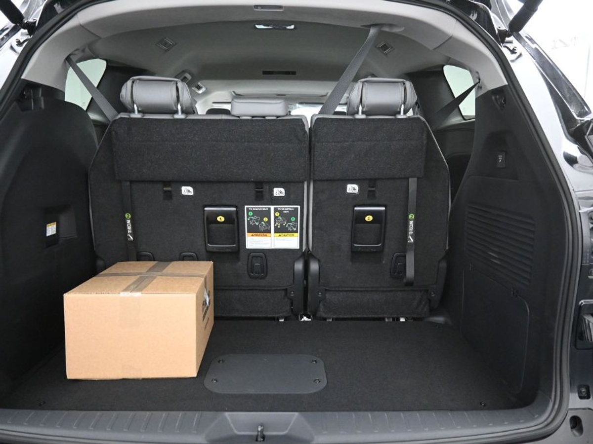 2025 TOYOTA SIENNA - Image 14