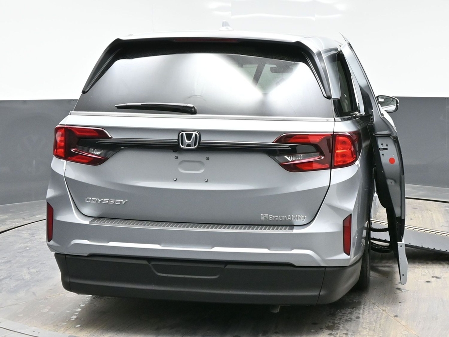 New 2026 Honda Odyssey EX-L - BraunAbility Side Entry Entry In Floor Automatic Ramp