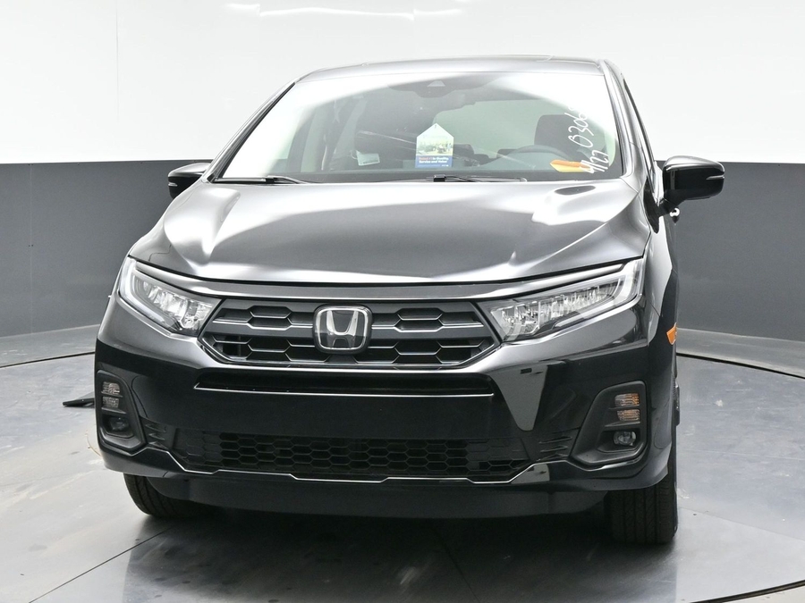 Black Honda Odyssey image number 18