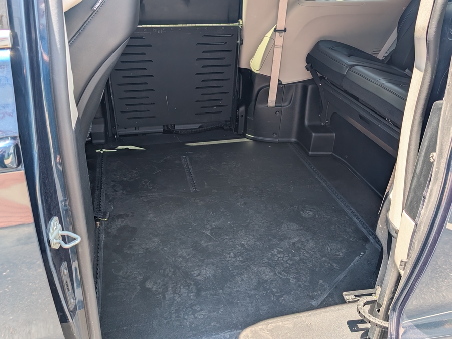 Used 2024 Chrysler Pacifica Touring L - BraunAbility Side Entry Fold Out Automatic Ramp