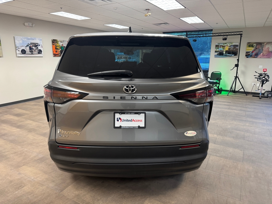Used 2026 Toyota Sienna Hybrid LE - BraunAbility Side Entry Fold Out Automatic Ramp