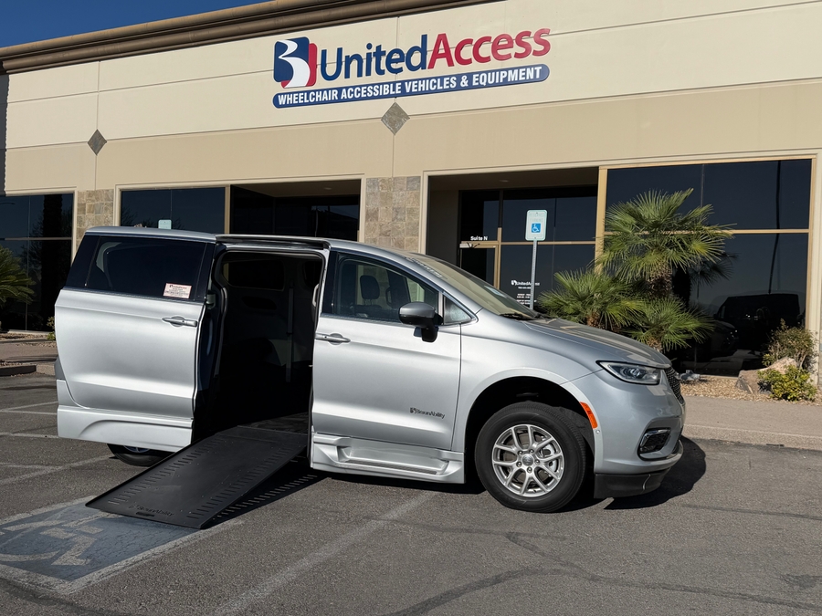 Used 2023 Chrysler Pacifica Touring L - BraunAbility Side Entry In Floor Automatic Ramp