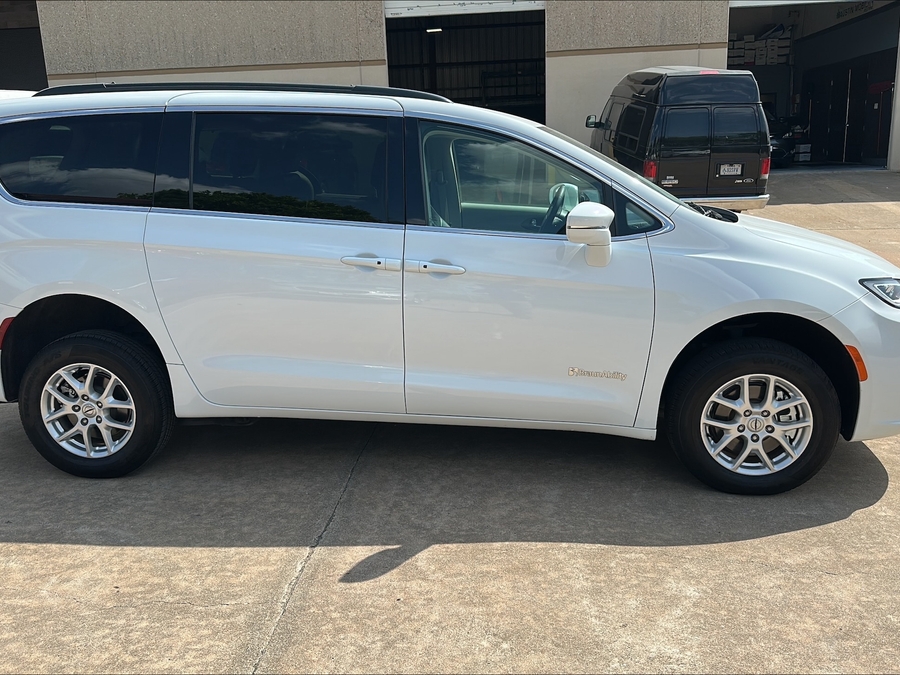 Used 2022 Chrysler Pacifica Touring L - BraunAbility Rear Entry Fold Out Manual Ramp