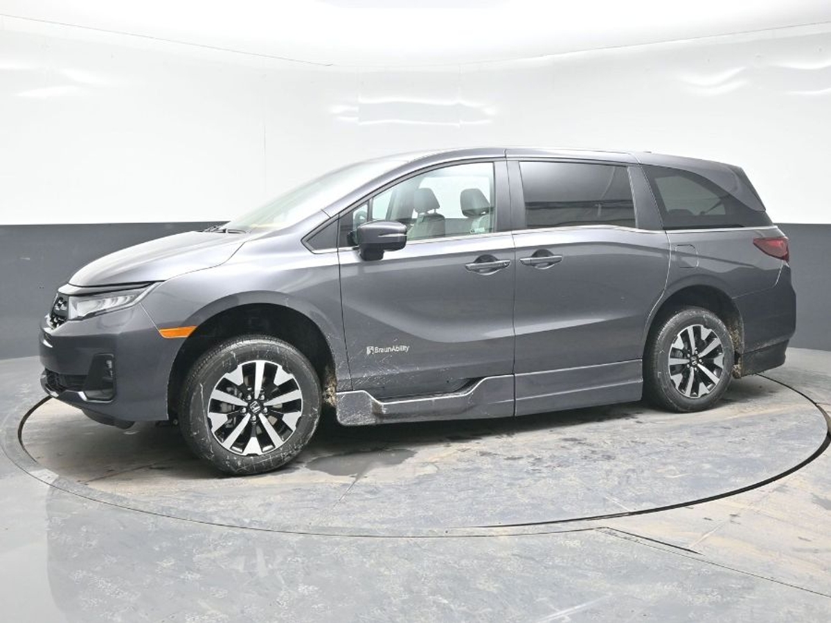 Grey Honda Odyssey image number 3