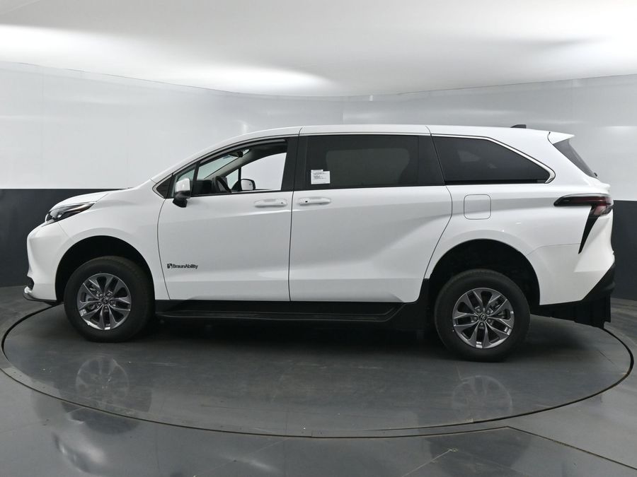 New 2025 Toyota Sienna Hybrid LE - BraunAbility Commercial Rear Entry Entry Fold Out Manual Ramp