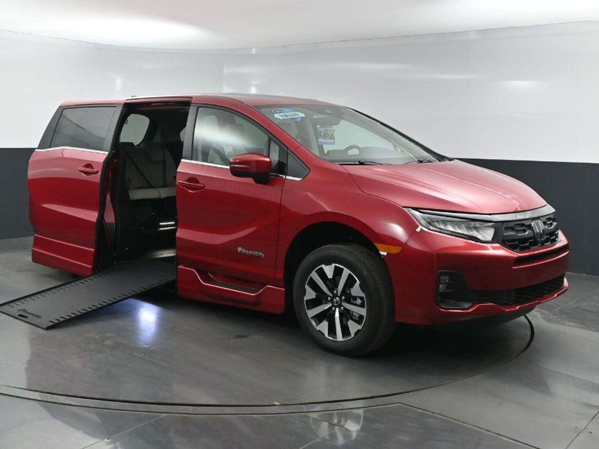 2025 Honda Odyssey EX-L's photo