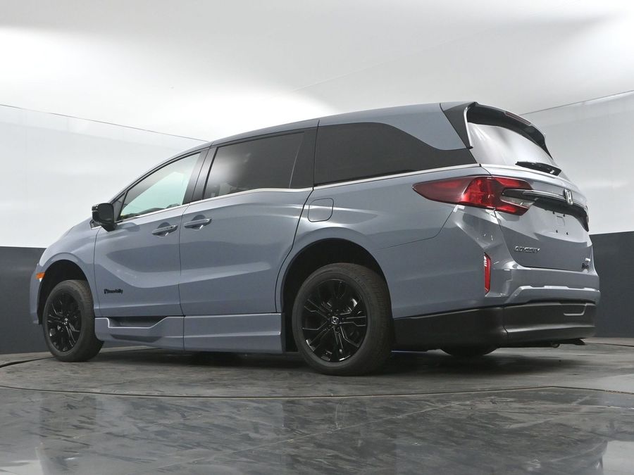 New 2025 Honda Odyssey Sport - BraunAbility Side Entry Entry In Floor Automatic Ramp