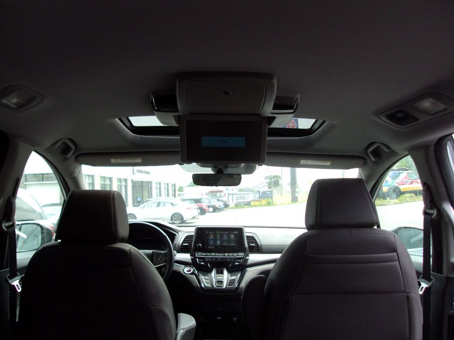 Used 2019 Honda Odyssey  - BraunAbility Side Entry Entry In Floor Automatic Ramp