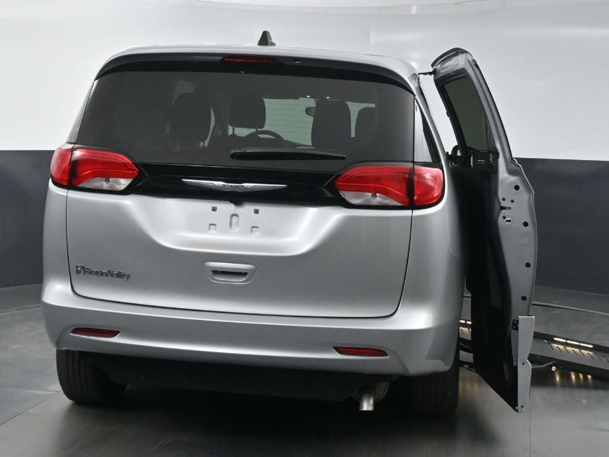 2023 CHRYSLER VOYAGER - Image 22