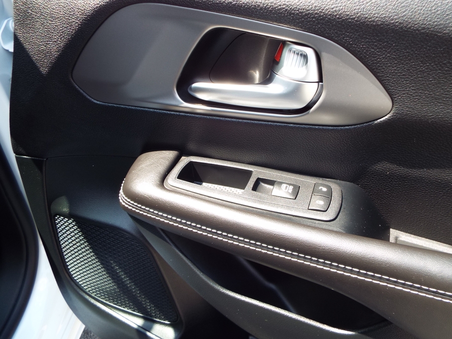 2027 Chrysler Voyager LX - Photo 19
