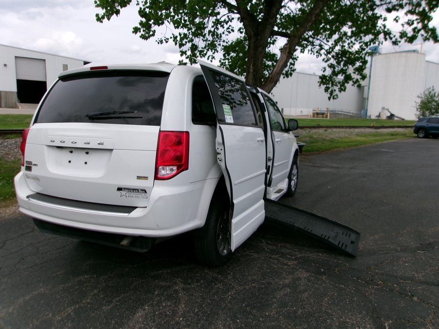 White Dodge Grand Caravan image number 6