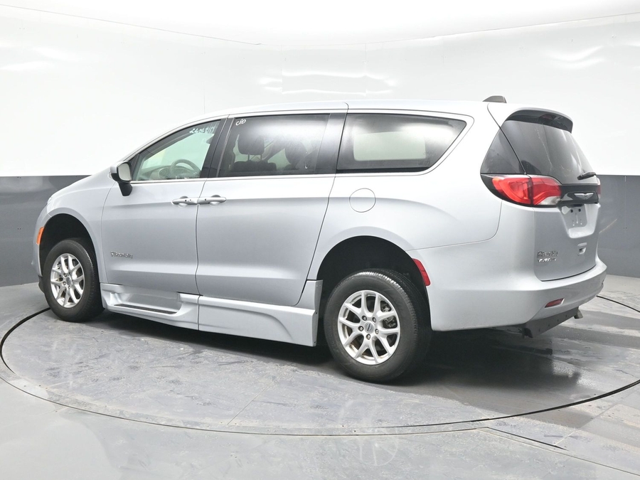 Used 2023 Chrysler Voyager LX - BraunAbility Side Entry Entry In Floor Automatic Ramp