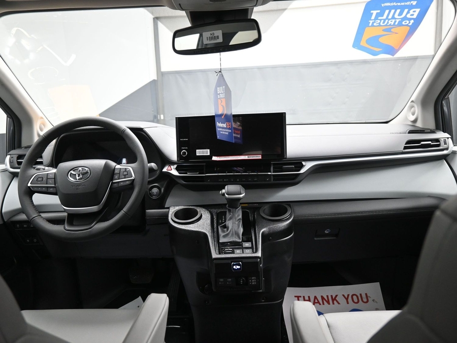 New 2025 Toyota Sienna Hybrid XLE Plus - BraunAbility Side Entry Entry Fold Out Automatic Ramp