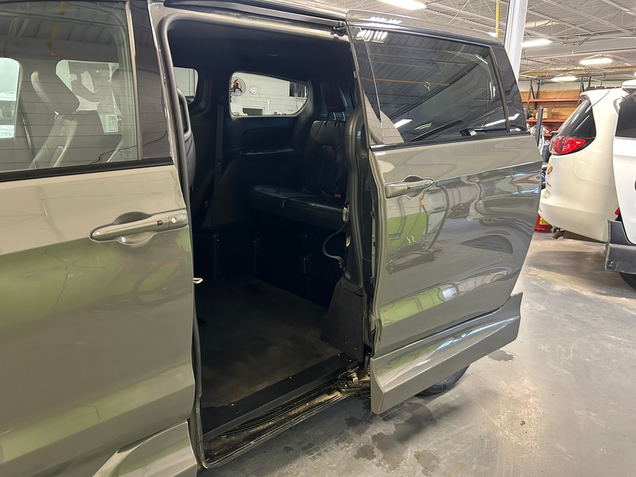 2024 CHRYSLER PACIFICA - Image 9