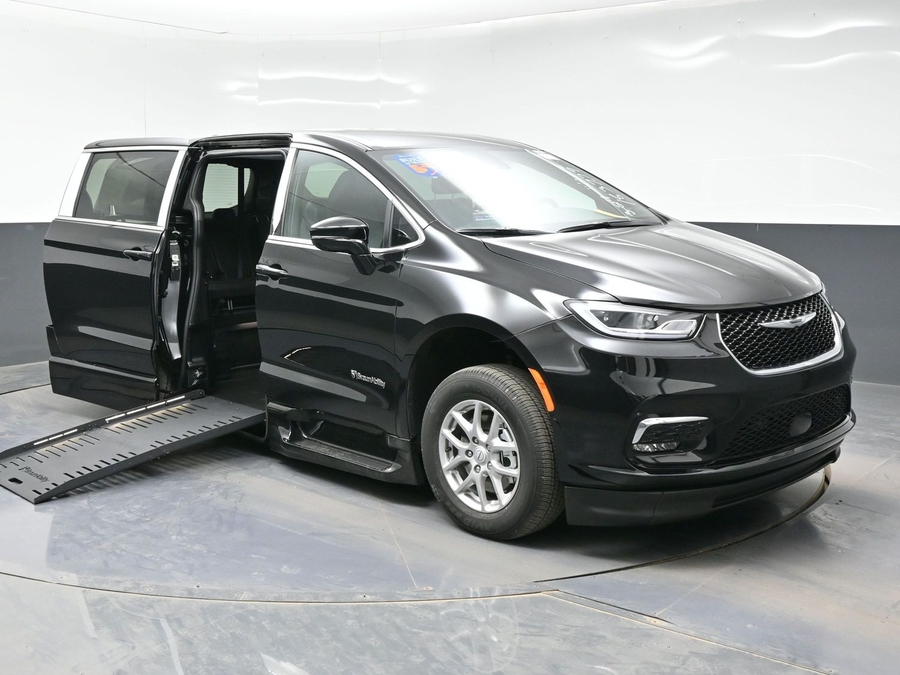 Black Chrysler Pacifica with Side Entry Automatic Fold Out ramp
