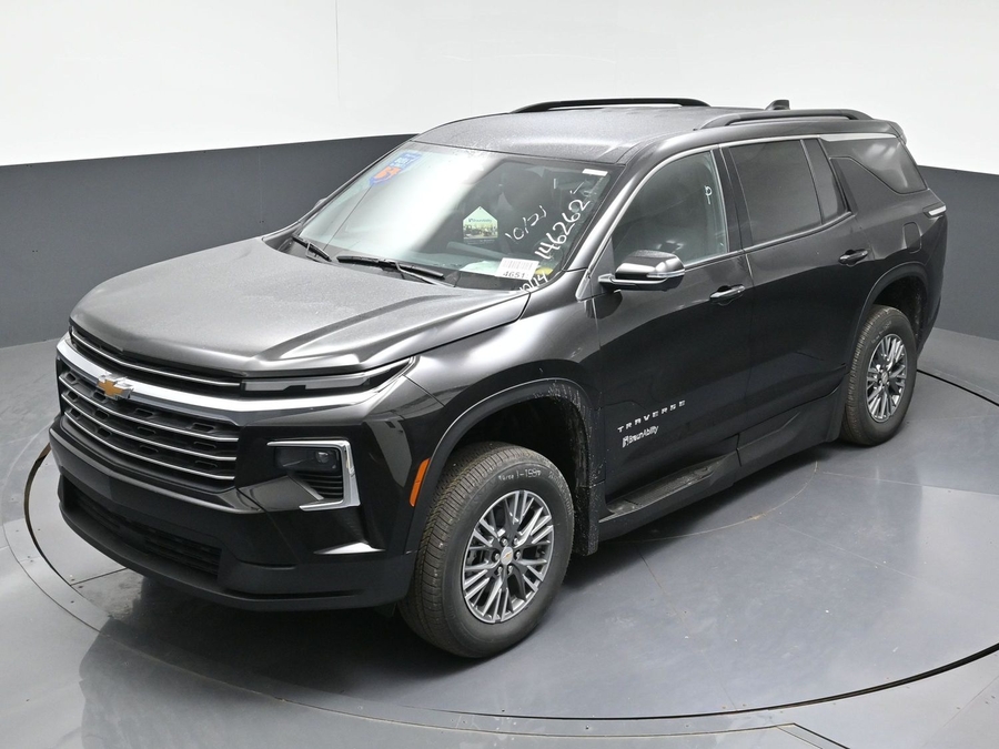 New 2027 Chevrolet Traverse 1LT - BraunAbility Side Entry In Floor Automatic Ramp