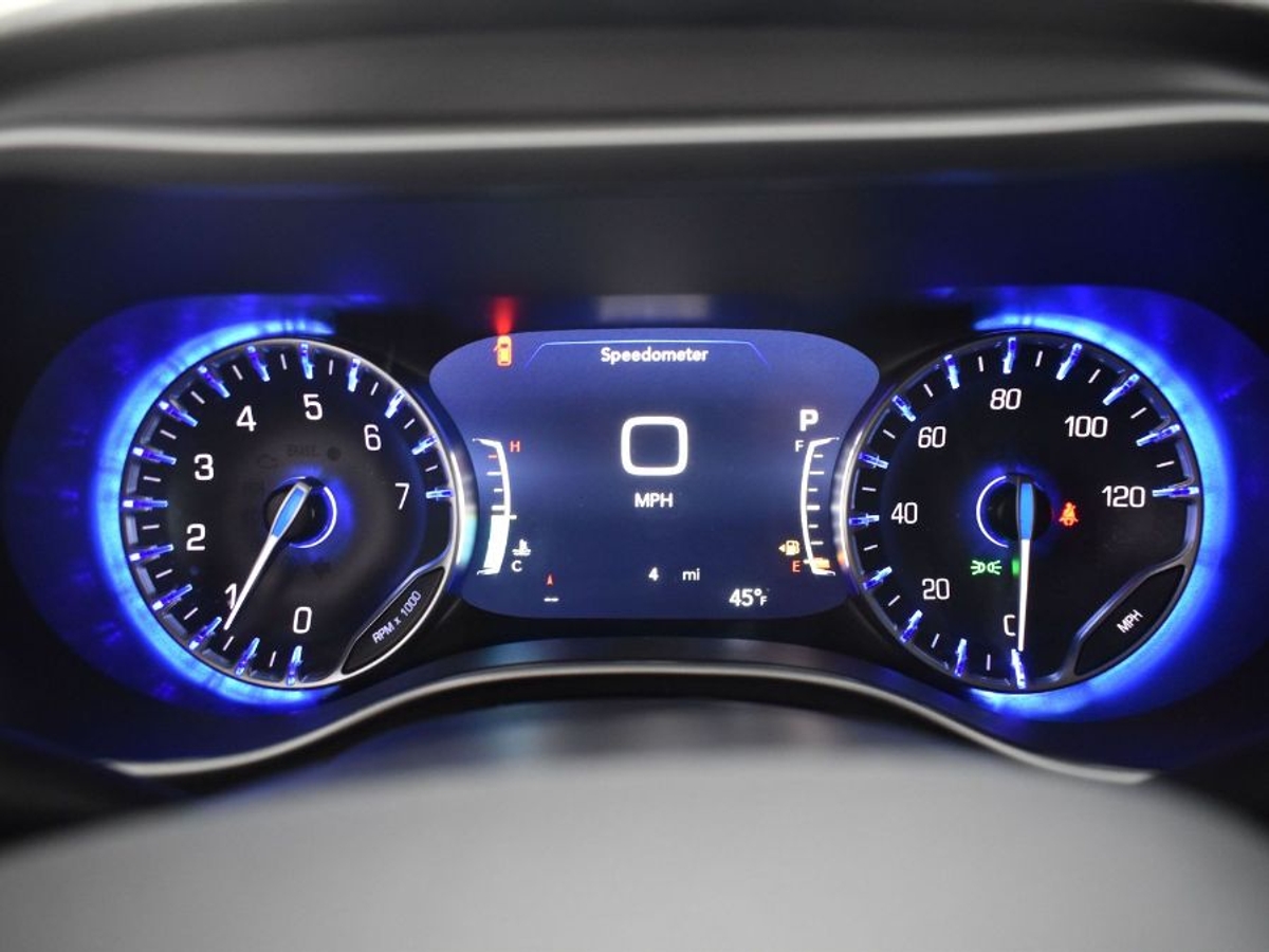 2025 CHRYSLER PACIFICA - Image 16