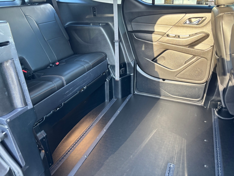 Used 2021 Chevrolet Traverse RS - BraunAbility Side Entry Entry In Floor Automatic Ramp