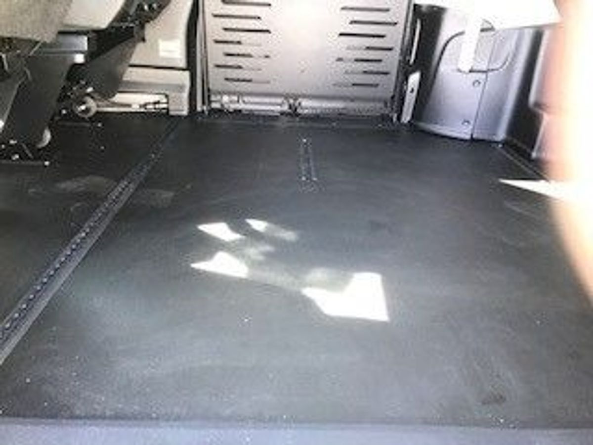 2023 CHRYSLER VOYAGER - Image 19