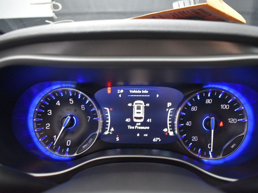 New 2025 Chrysler Pacifica Select Safety - BraunAbility Side Entry Entry Fold Out Automatic Ramp