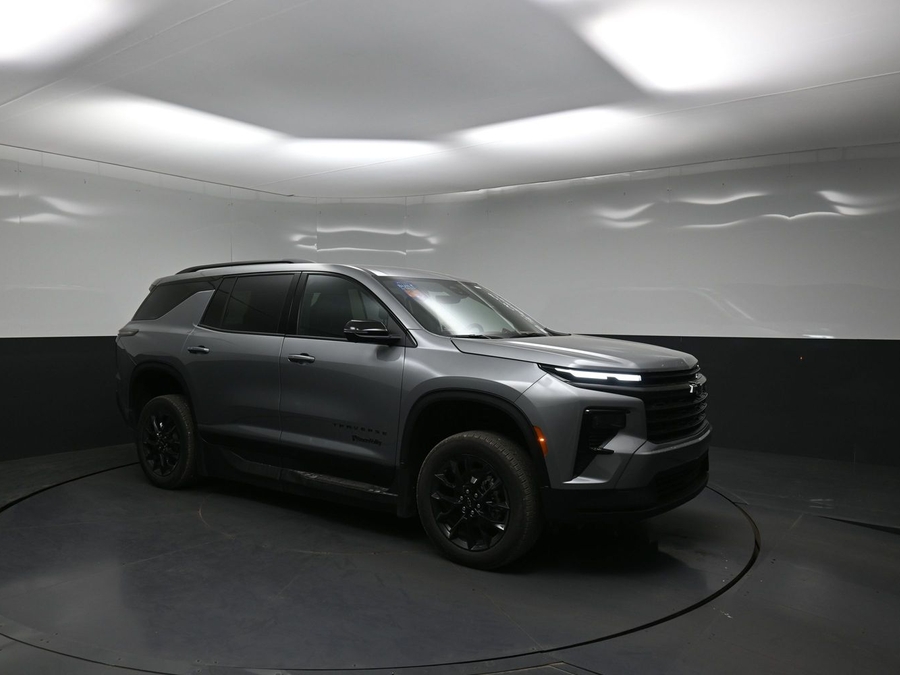 New 2026 Chevrolet Traverse 1LT Midnight Edition - BraunAbility Side Entry Entry In Floor Automatic Ramp