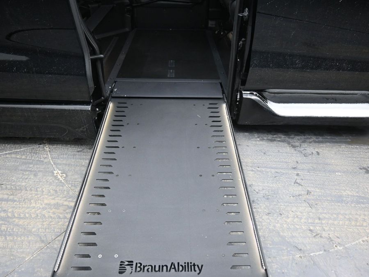 Black Toyota Sienna image number 10