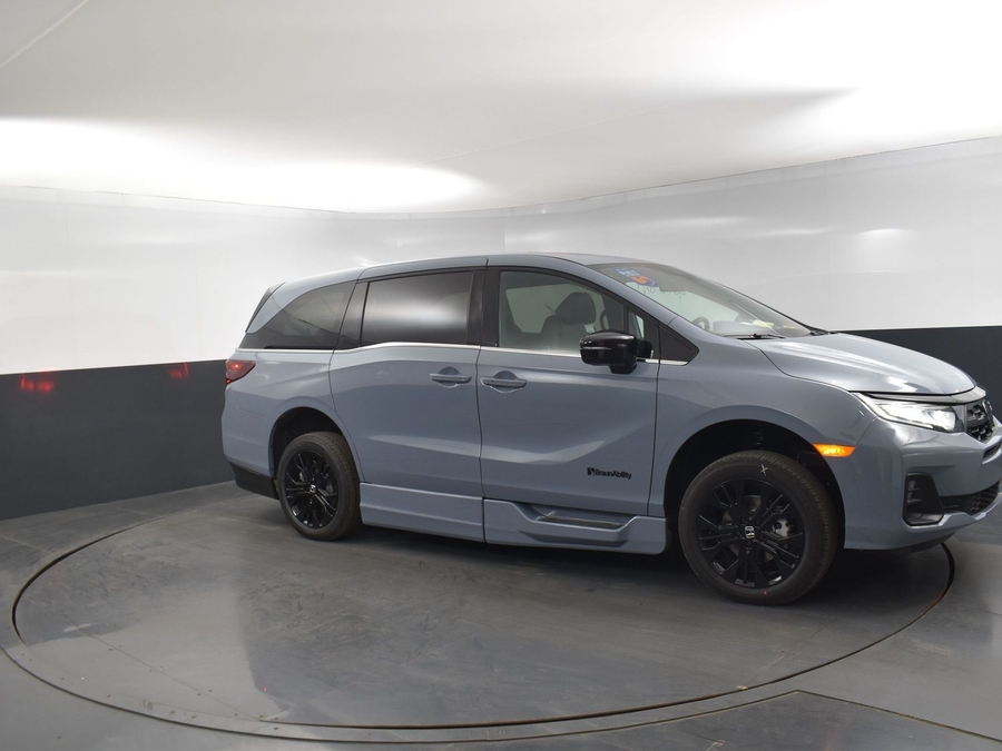 New 2026 Honda Odyssey Sport - BraunAbility Side Entry Entry In Floor Automatic Ramp