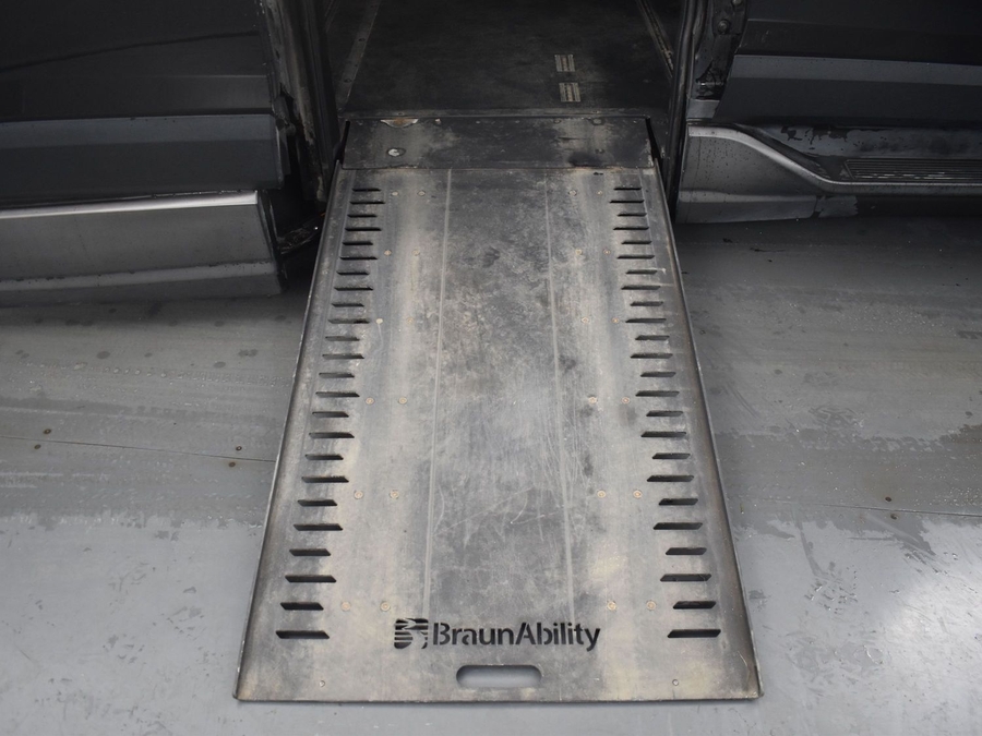 Used 2022 Chevrolet Traverse RS - BraunAbility Side Entry Entry In Floor Automatic Ramp