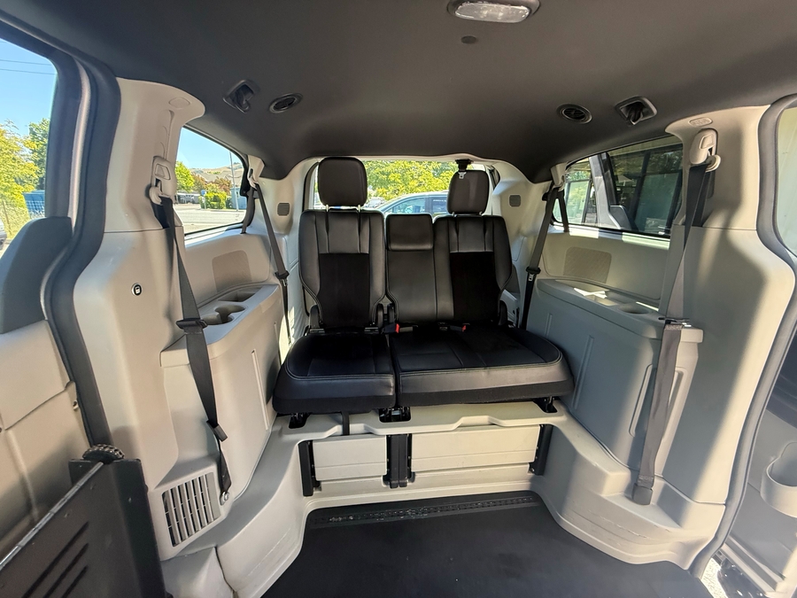 Used 2017 DODGE GRAND CARAVAN SXT - BraunAbility Side Entry Entry Fold Out Automatic Ramp