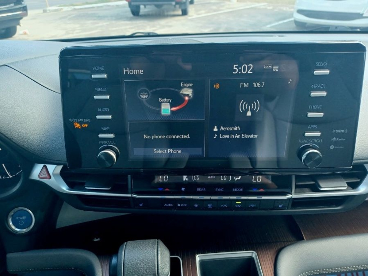 2024 TOYOTA SIENNA - Image 17