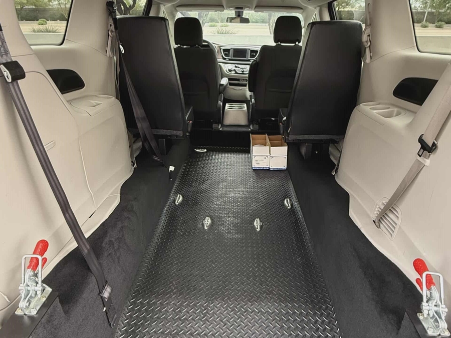 Used 2022 Chrysler Voyager LX -   Entry  Ramp